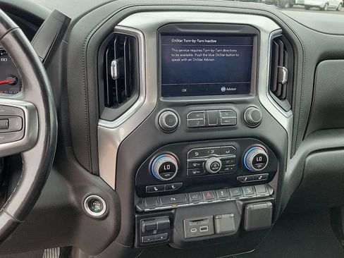 Used 2022 Chevrolet Silverado 2500 LT w/ Convenience Package AWD/4WD image 10