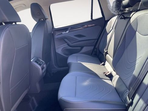 New 2026 Volkswagen Tiguan SE AWD/4WD image 13