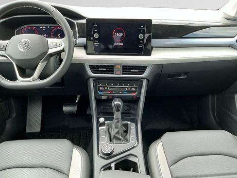 New 2025 Volkswagen Taos SEL image 11