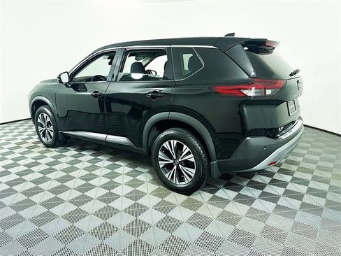 Certified 2021 Nissan Rogue SV image 21