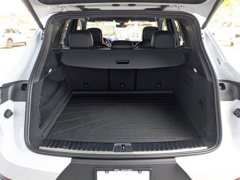 New 2026 Porsche Cayenne image 22