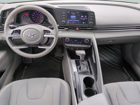 Certified 2023 Hyundai Elantra SEL FWD image 12