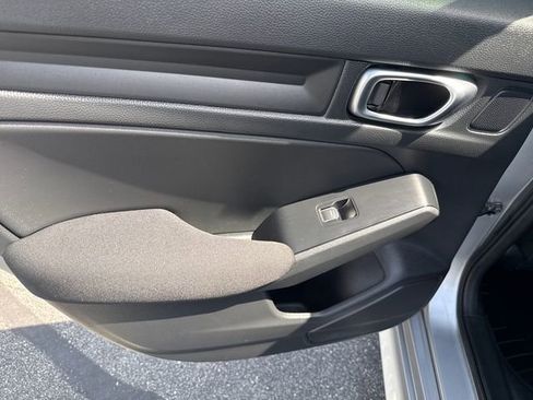 Certified 2025 Honda Civic Sport image 16