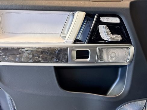 Certified 2021 Mercedes-Benz G 63 AMG AMG G 63 4MATIC SUV w/ G Manufaktur Interior Package image 17