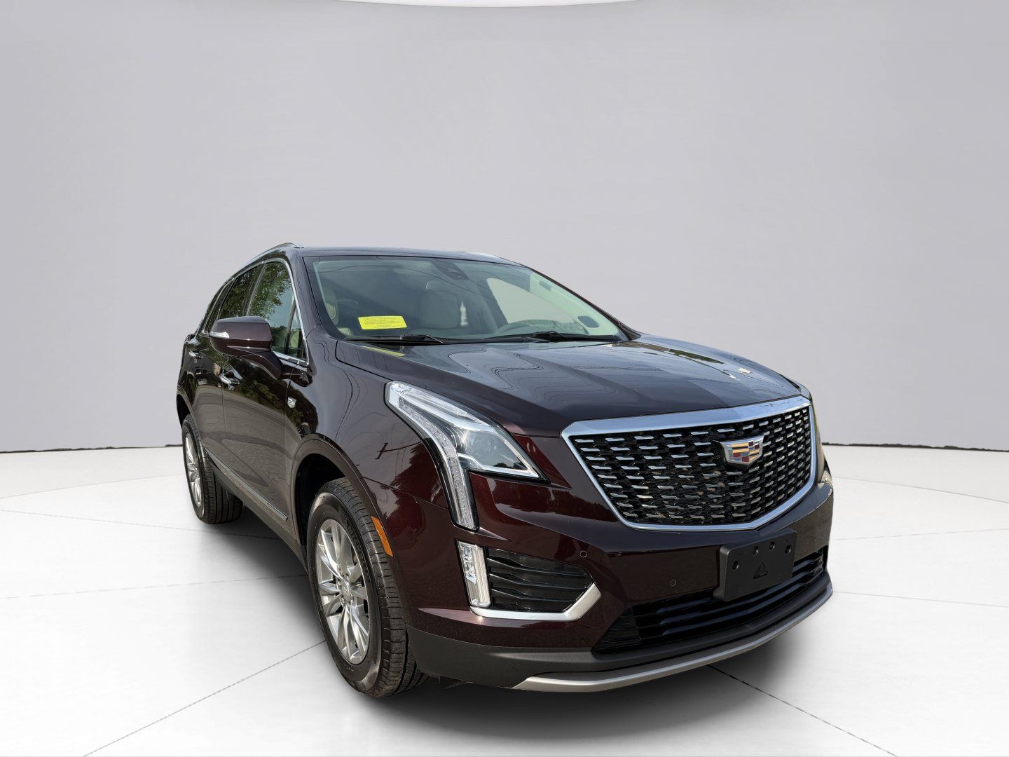 Used 2021 Cadillac XT5 Premium Luxury AWD/4WD image 2