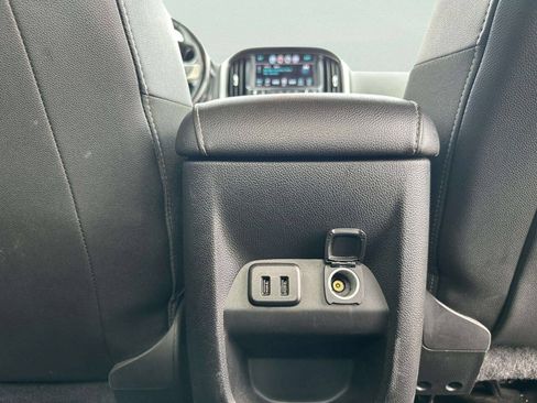 Used 2017 GMC Canyon SLT w/ Driver Alert Package AWD/4WD image 23