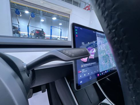 Used 2020 Tesla Model 3 Long Range AWD/4WD image 28