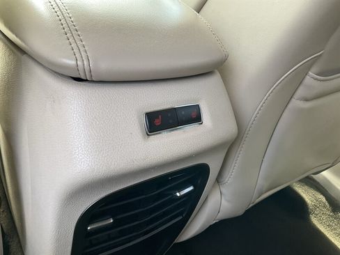 Used 2019 Lincoln MKC Select w/ Select Plus Package AWD/4WD image 15