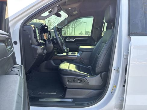 Used 2024 Chevrolet Silverado 1500 RST image 15