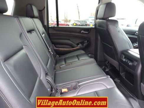 Used 2020 Chevrolet Suburban LT image 37