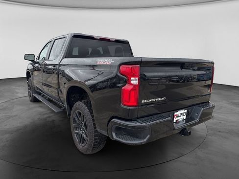 Used 2024 Chevrolet Silverado 1500 LT Trail Boss AWD/4WD image 8