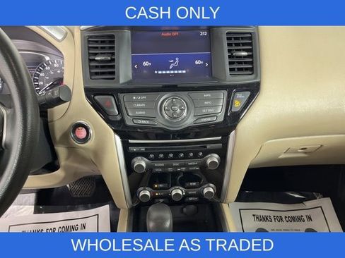 Used 2017 Nissan Pathfinder S image 21