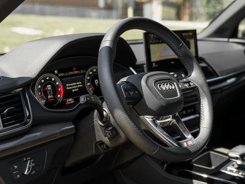 Used 2023 Audi SQ5 Premium Plus w/ Premium Plus Package AWD/4WD image 9