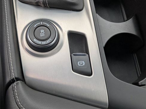 Used 2015 Chevrolet Corvette Z06 image 23