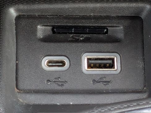 Used 2023 Buick Enclave Avenir w/ Avenir Technology Package FWD image 30