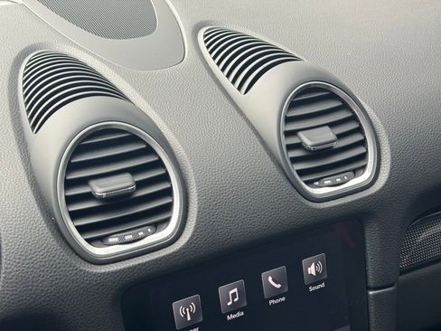 Used 2021 Porsche 718 Cayman image 76