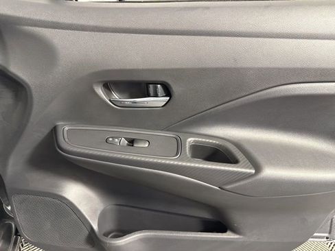 Used 2025 Nissan Versa SV w/ Trunk Package image 22