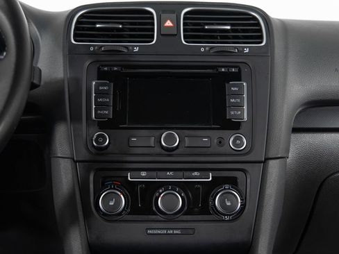 Used 2014 Volkswagen Jetta TDI image 33