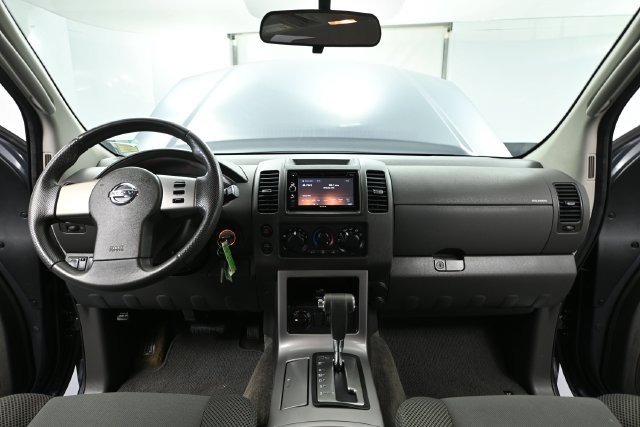 Used 2011 Nissan Pathfinder S w/ Protection Pkg AWD/4WD image 17