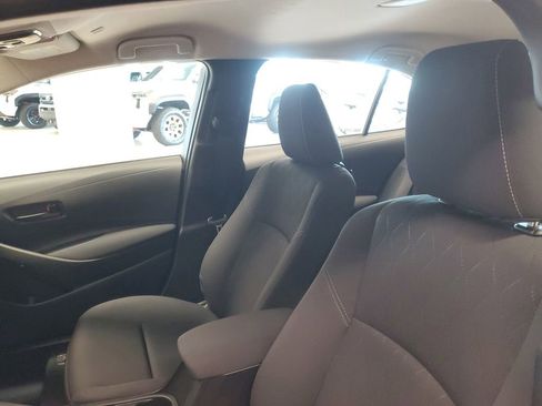 Used 2025 Toyota Corolla LE image 16