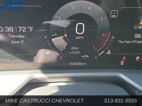 Used 2026 GMC Acadia Elevation w/ Elevation Premium Package FWD image 15