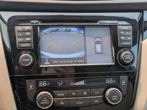 Used 2018 Nissan Rogue Sport SL AWD/4WD image 25