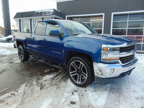 Used 2019 Chevrolet Silverado 1500 LT w/ LPO, Black Pack image 6