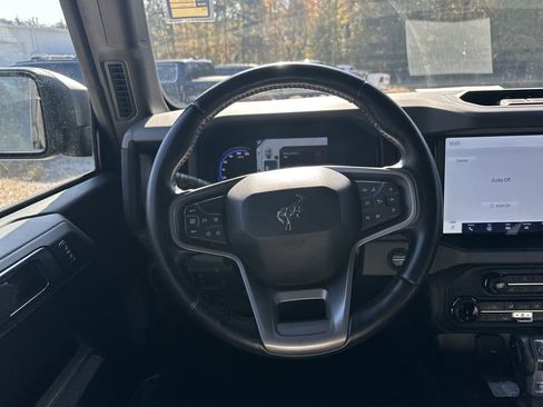 Used 2022 Ford Bronco Everglades image 24