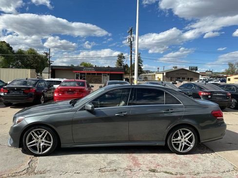 Used 2014 Mercedes-Benz E 550 4MATIC Sedan image 4