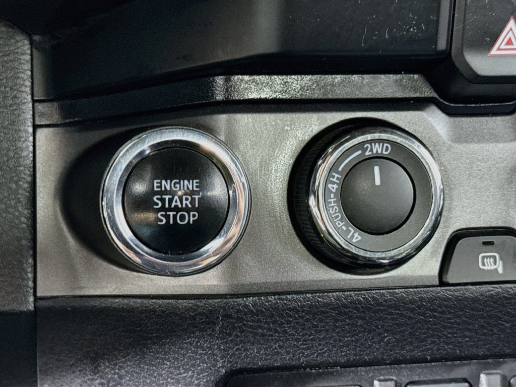Used 2019 Toyota Tacoma TRD Off-Road AWD/4WD image 19