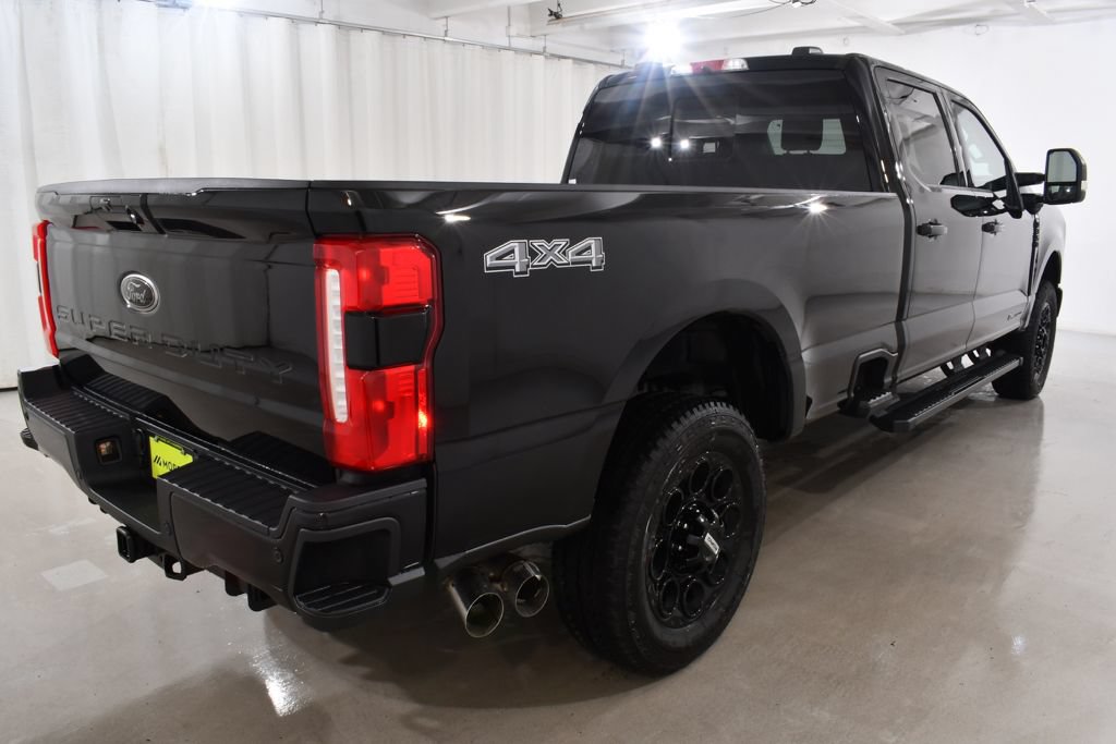 New 2026 Ford F350 XLT w/ XLT Premium Package AWD/4WD image 11