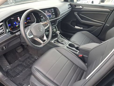 Used 2023 Volkswagen Jetta SE FWD image 18
