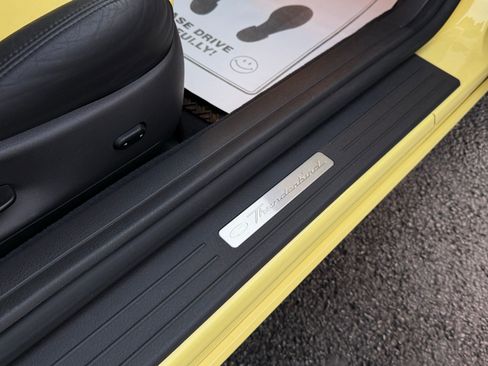 Used 2002 Ford Thunderbird image 19