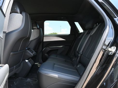 Used 2024 Cadillac Lyriq Tech RWD image 20