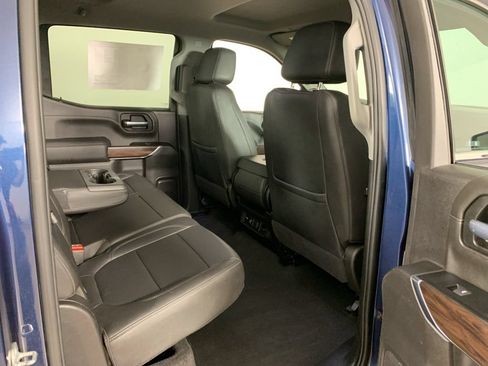 Used 2022 GMC Sierra 1500 SLT w/ Driver Alert Package II AWD/4WD image 38