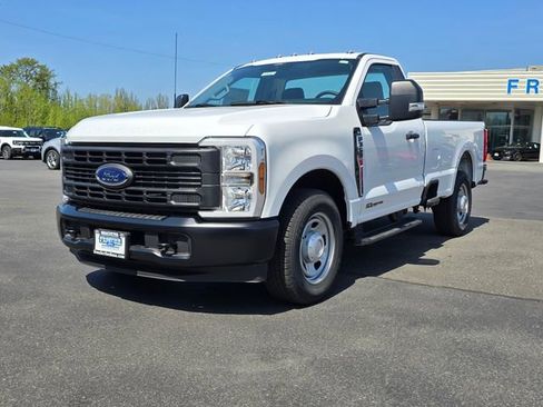 Used 2024 Ford F350 XL image 7
