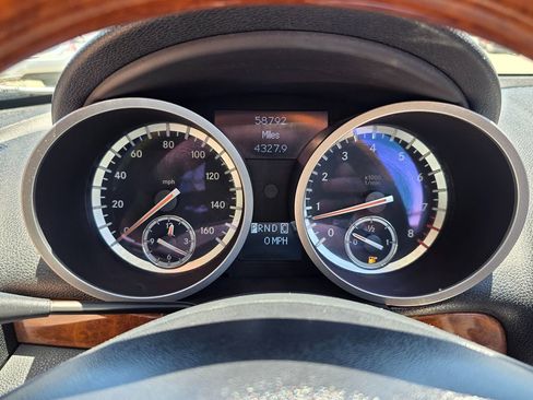 Used 2011 Mercedes-Benz SLK 350 image 21