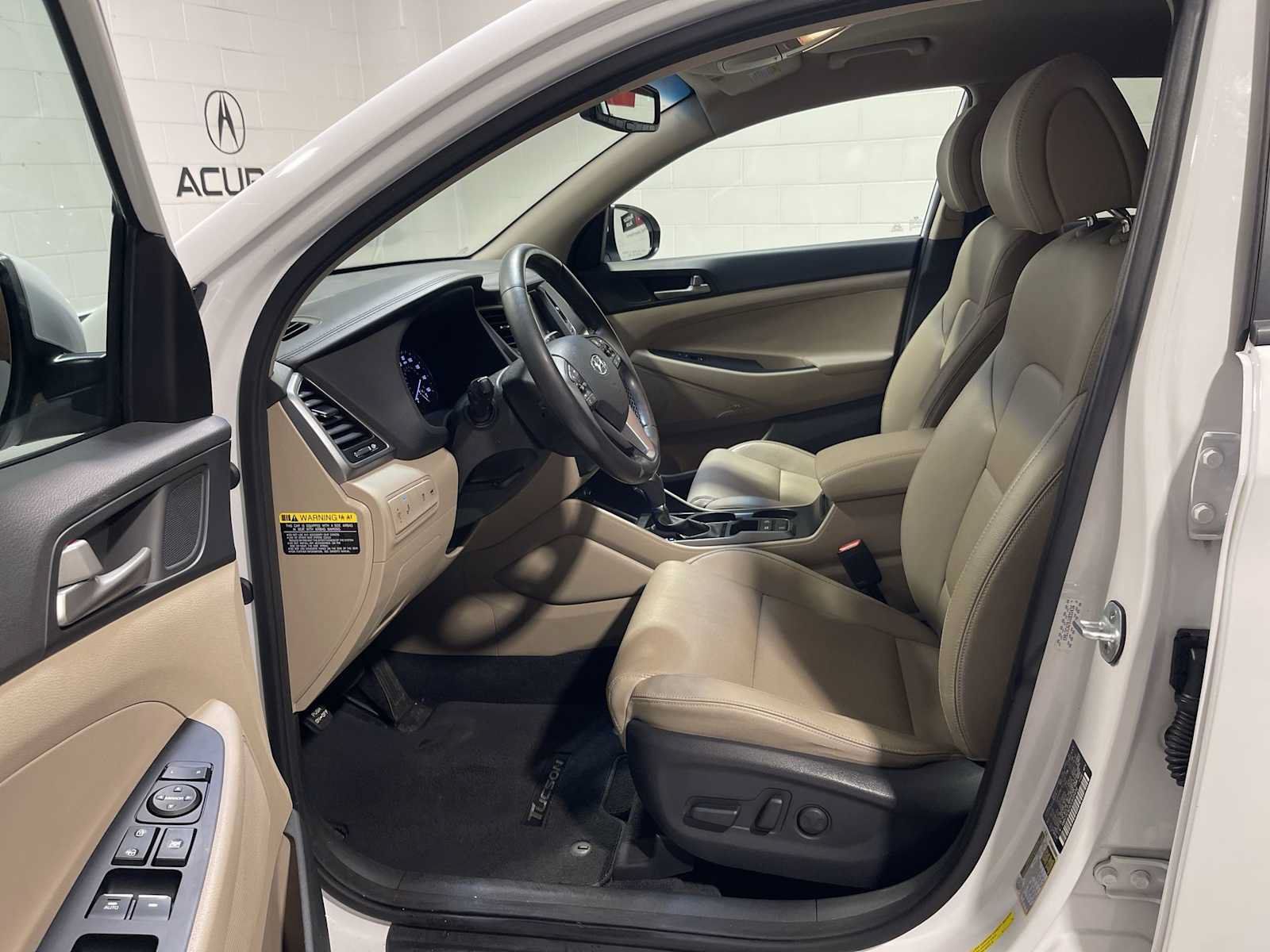 Used 2018 Hyundai Tucson Limited AWD/4WD image 2