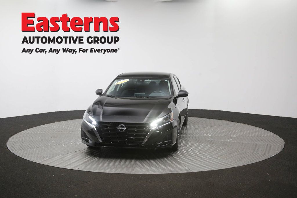 Used 2024 Nissan Altima 2.5 SV FWD image 56
