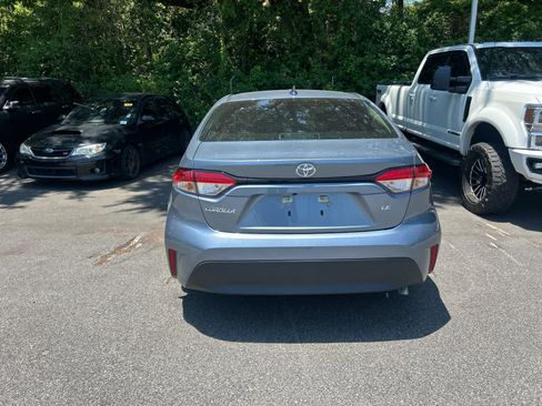 Used 2026 Toyota Corolla LE FWD image 3