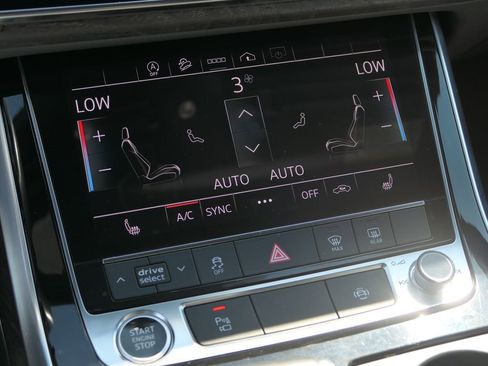 Used 2021 Audi Q7 2.0T Premium w/ Convenience Package AWD/4WD image 21