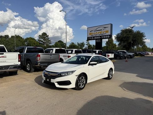 Used 2018 Honda Civic LX image 3