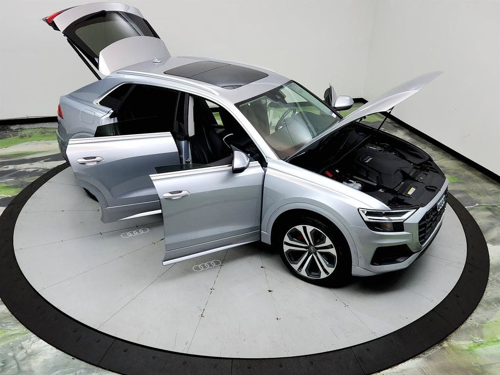 Used 2019 Audi Q8 Premium Plus w/ Premium Plus AWD/4WD image 38