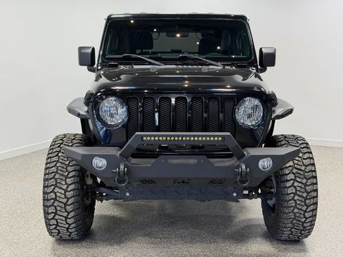 Used 2022 Jeep Wrangler Sport image 3