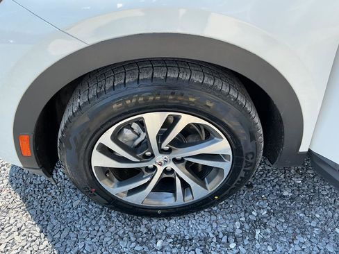 Used 2023 Buick Envision Essence FWD image 29