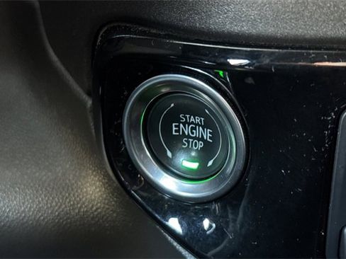 Used 2025 GMC Sierra 1500 SLT image 21