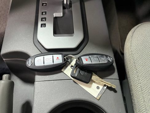 Used 2021 Nissan Frontier S AWD/4WD image 39