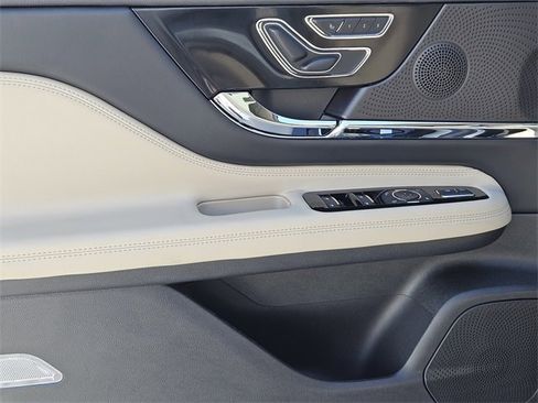 New 2025 Lincoln Corsair Grand Touring w/ Jet Appearance Package image 22