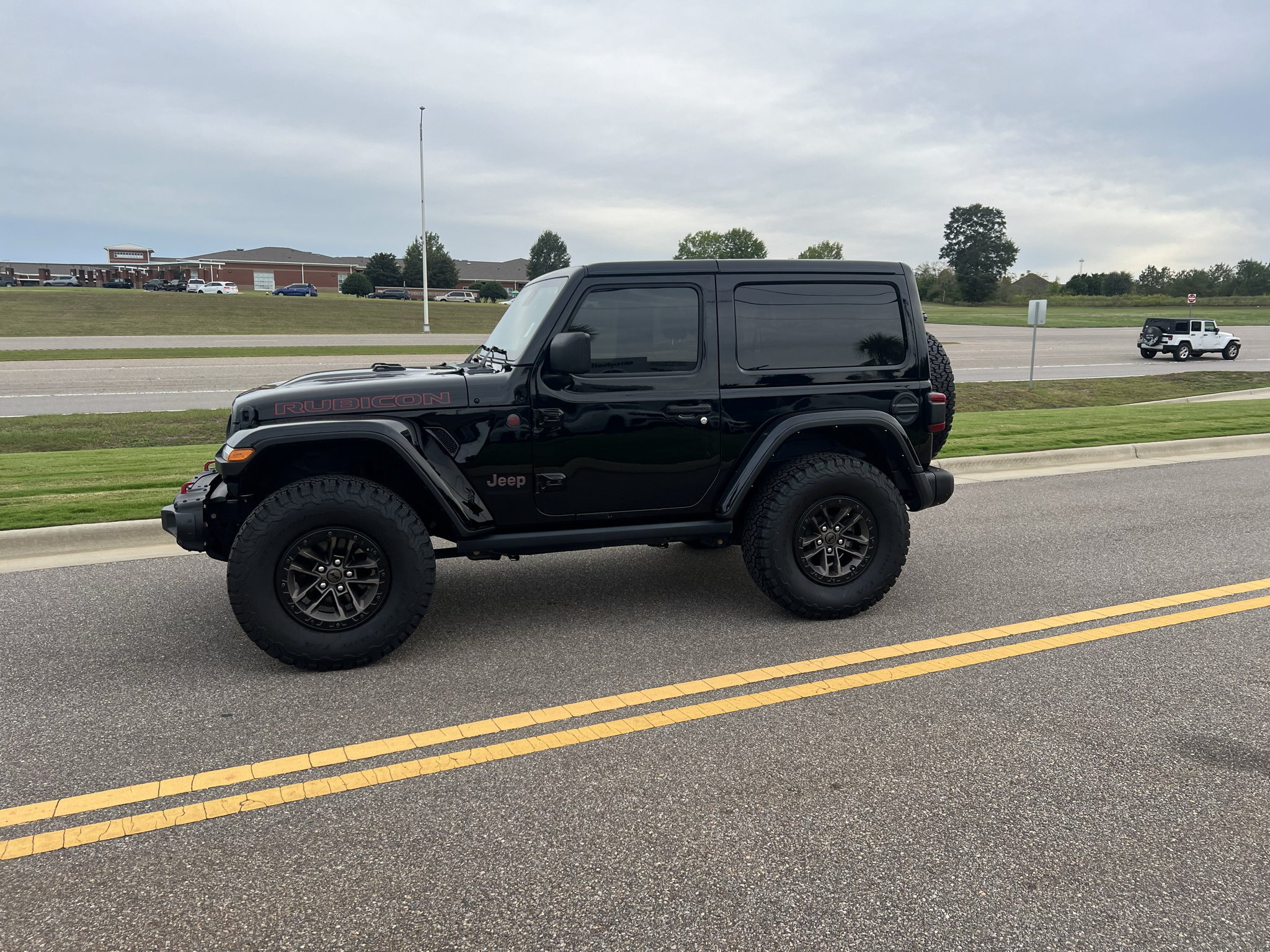Certified 2024 Jeep Wrangler Rubicon AWD/4WD image 11