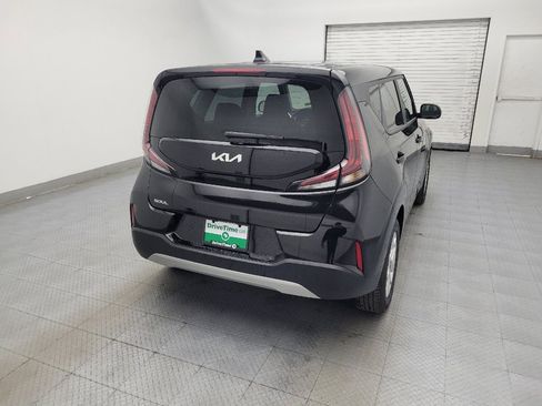 Used 2025 Kia Soul LX w/ LX Technology Package image 7